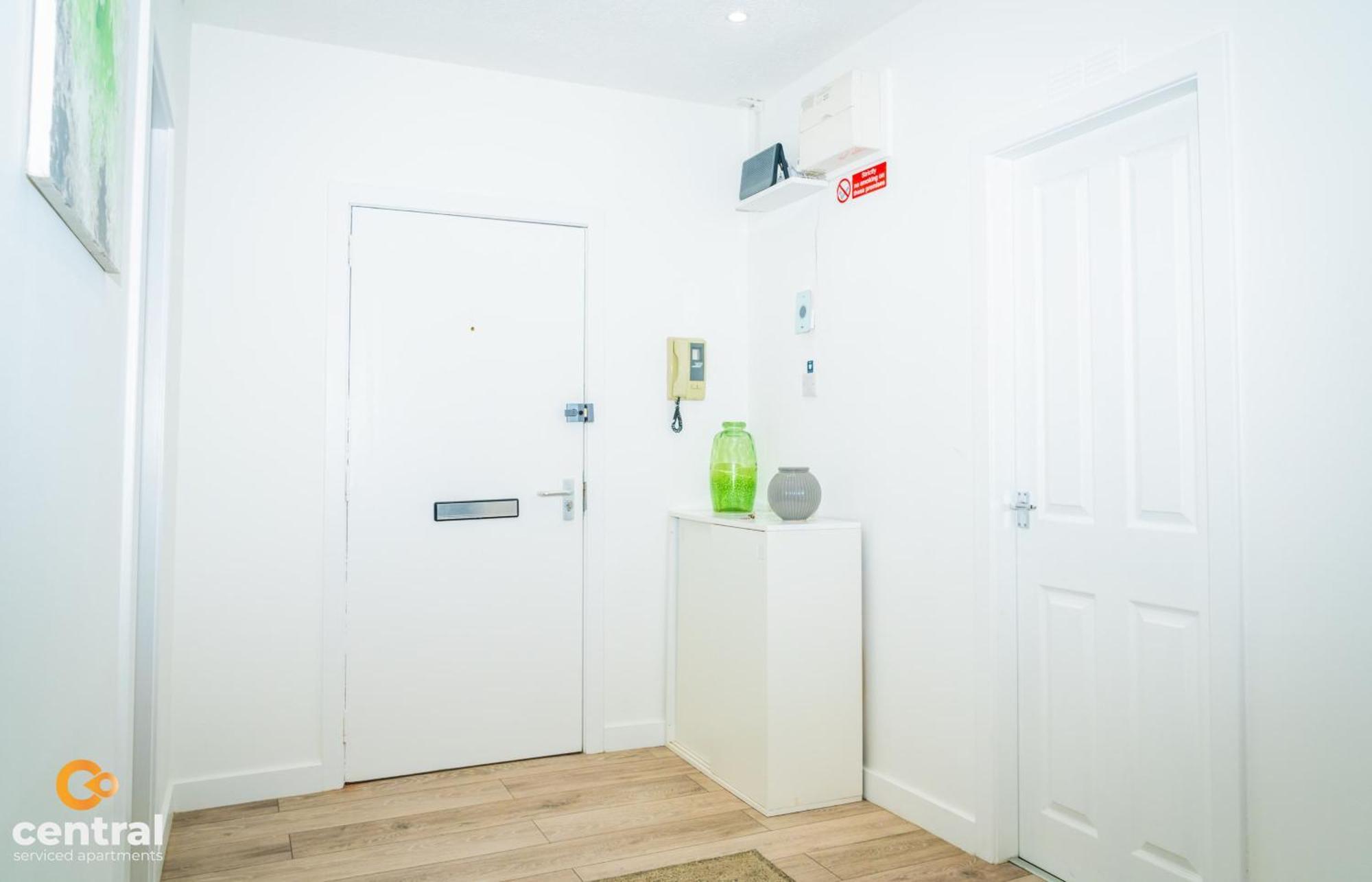 Central Serviced Apartments - 2 Bedroom - Walk Away From City Centre & Universities - Sleeps 4 - 1 X Double 2 X Single - Smart Tvs In All Rooms - Short Term Stays Welcome - Walk Away From Train & Bus Station - Preferred Location For Short Stay In Dun Данди Экстерьер фото